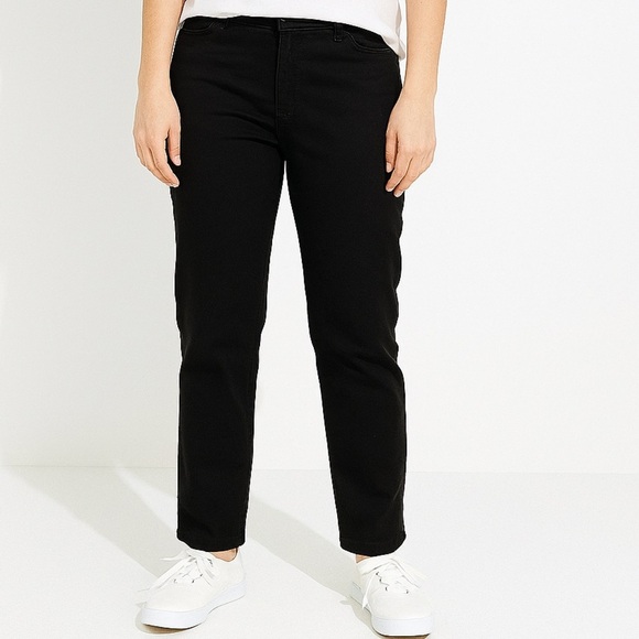 DG2 by Diane Gilman Denim - DG2 by Diane Gilman Black Straight Leg Jeans